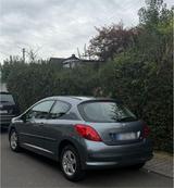 Peugeot Top gepflegter Peugeot 207 1.6 HDi  90 PS - Peugeot 207 in Wiesbaden
