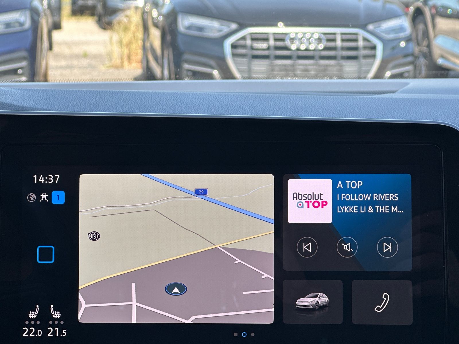 Fahrzeugabbildung Volkswagen Golf Variant 2.0 TDI DSG Style NAV+LED+PANO+AHK