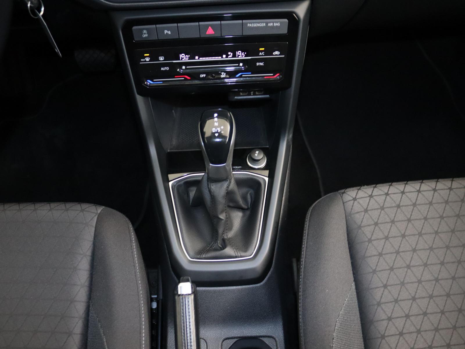 Volkswagen T-Cross 1.0 TSI Life ACC PDC KLIMAAUTOMATIK, миниатюра 13