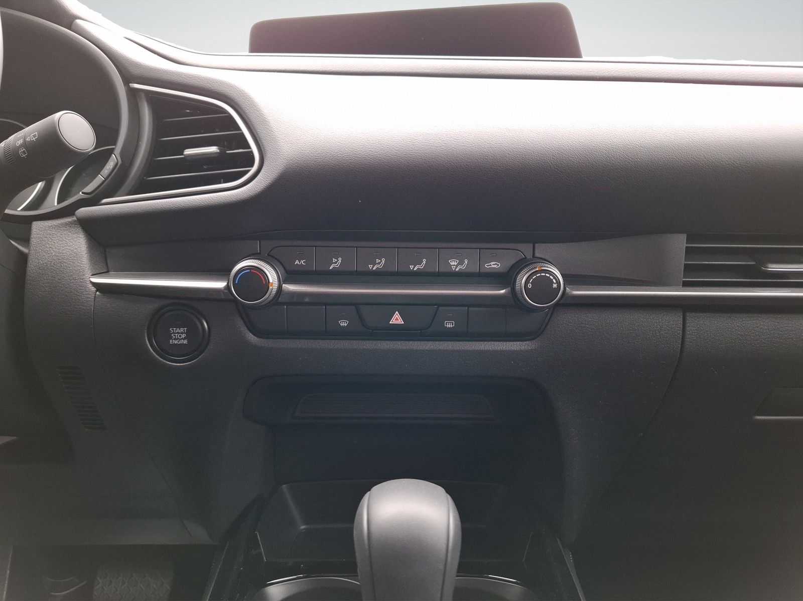 MAZDA CX-30 2.5L e-SKYACTIV FWD Prime-Line - Image 14