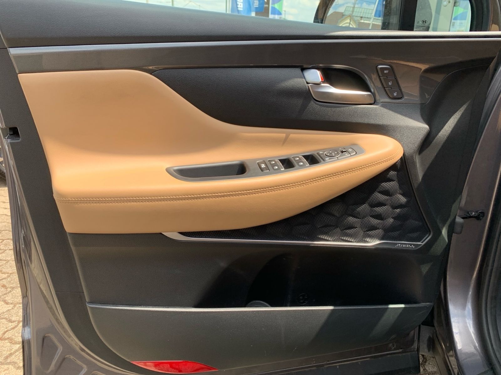 Fahrzeugabbildung Hyundai SANTA FE 1.6 T-GDI Prime Plug-In Hybrid 4WD 5-Si