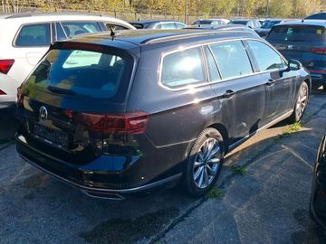 Volkswagen Passat Variant - 4