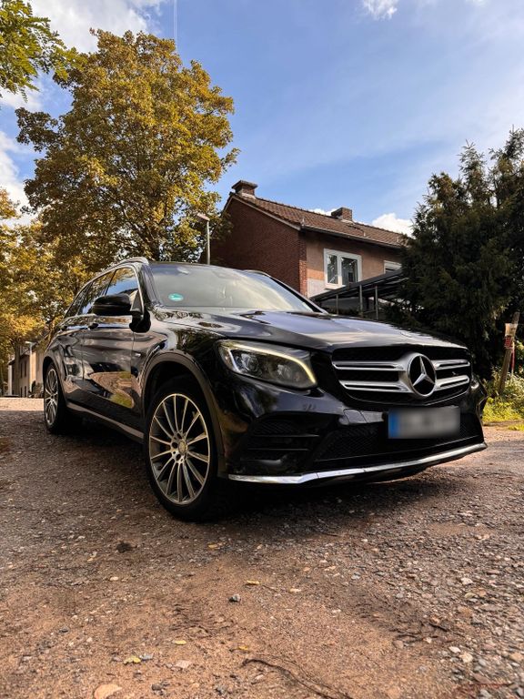 Image of Mercedes-Benz GLC 250