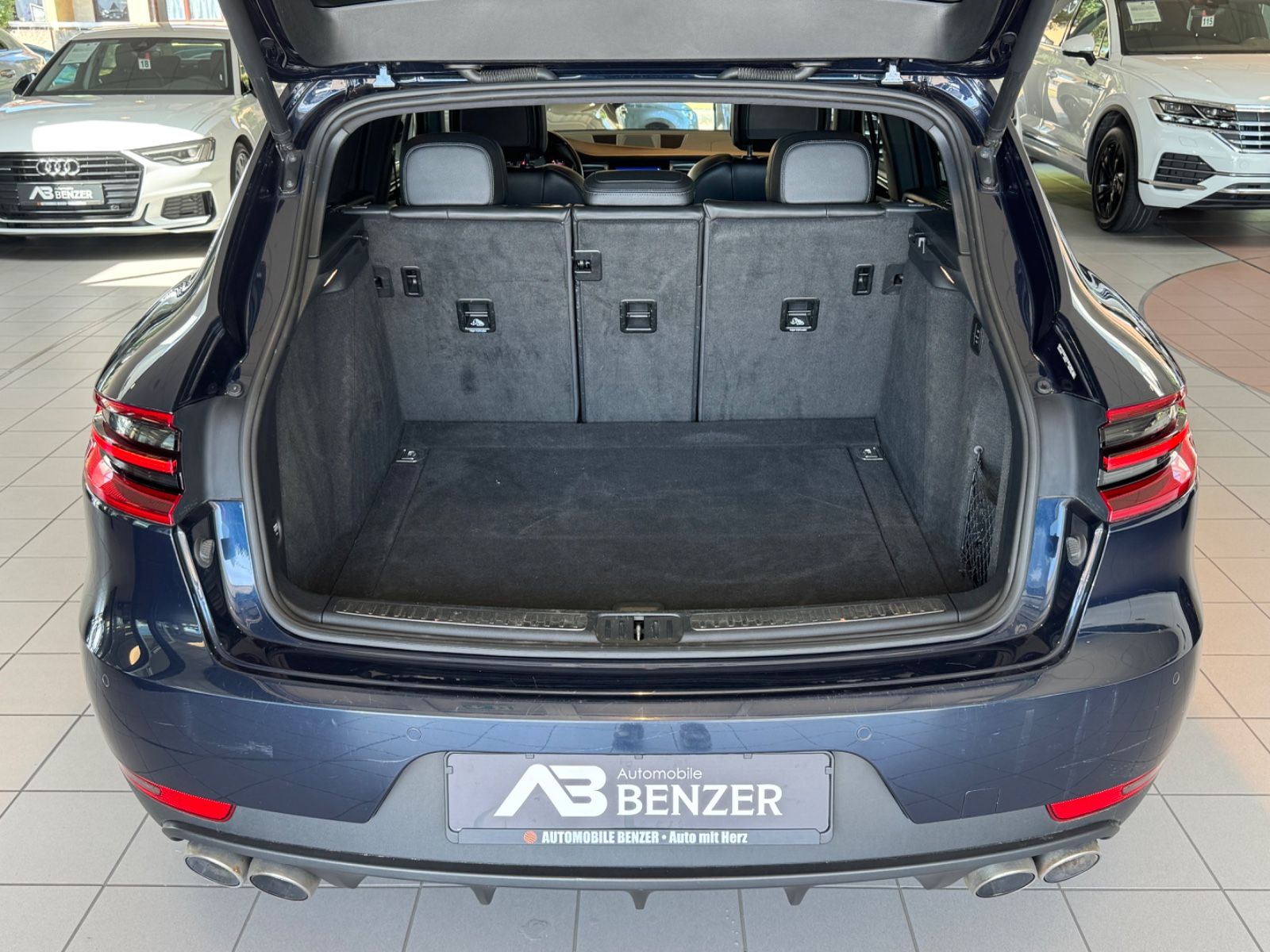 Fahrzeugabbildung Porsche Macan S Diesel/PANO/APPLE/NAVI/PDC/TEMPOMAT/SHZ