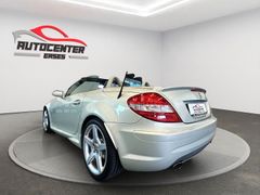 MERCEDES-BENZ SLK 350 AMG Designo H&K Navi PDC Xenon SHZ Leder