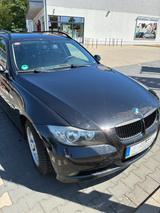 BMW E91 320d touring - M47 Langstreckenmaschine - BMW 320 aus 2007: Kombi, 320d