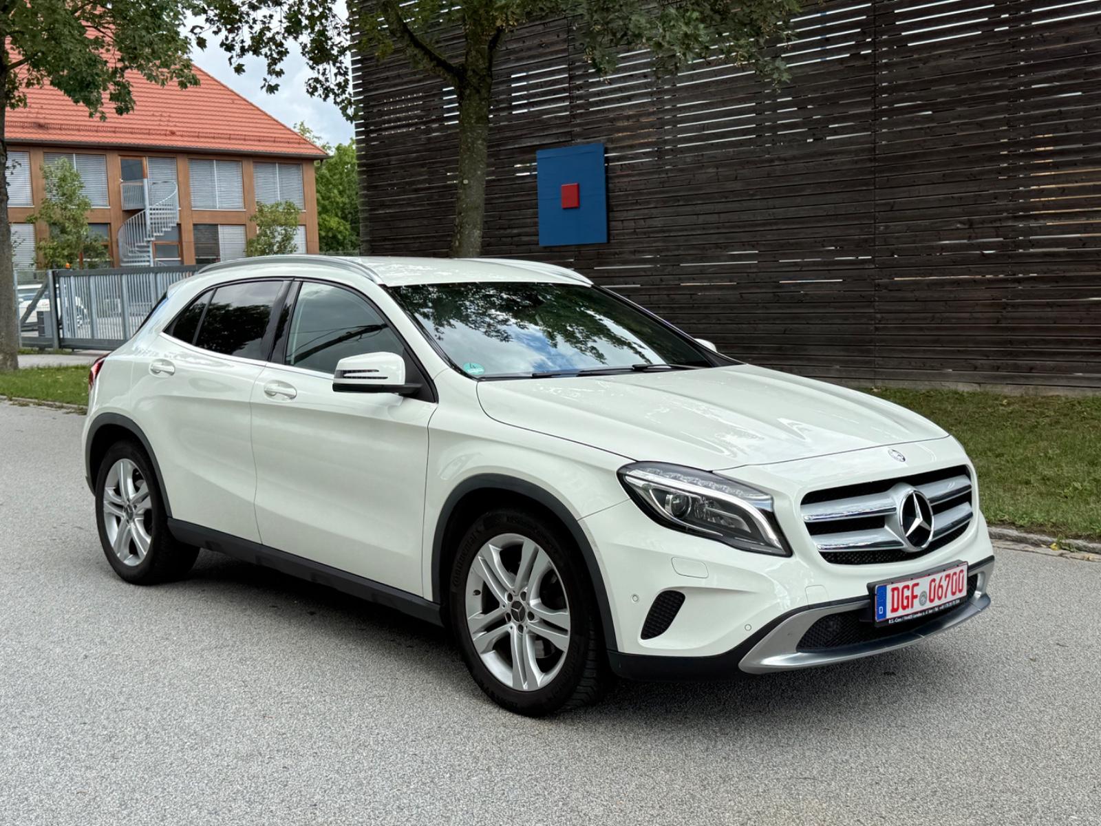 Mercedes-Benz GLA 250 4MATIC *2HD*H/K Sounds*Kam*Navi*SHZ*AHK