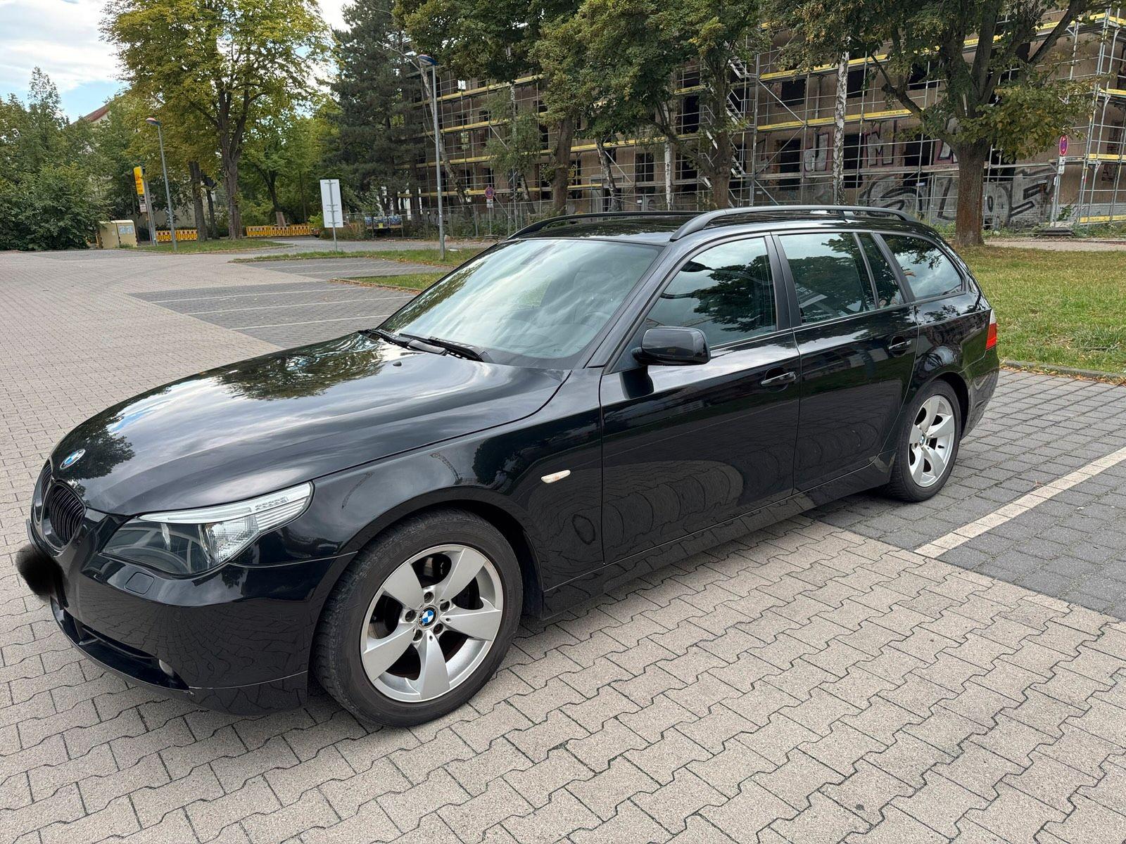 BMW 525 2007 — interior