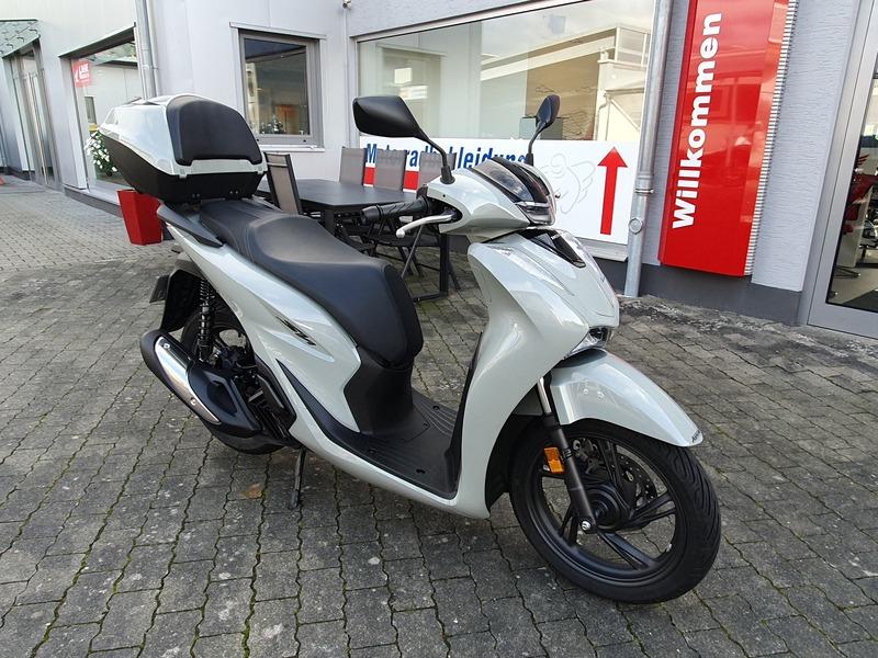 Honda SH125i ABS Vorführer in TOP-Zustand!