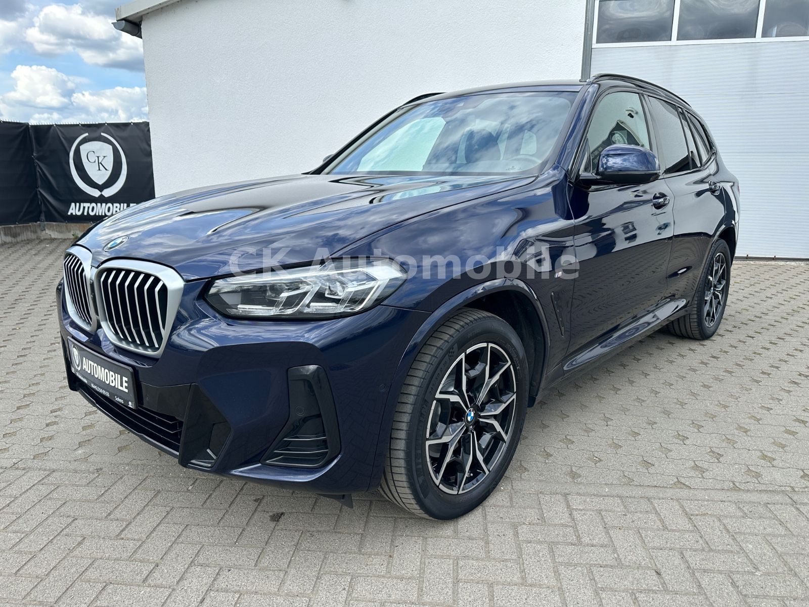 Fahrzeugabbildung BMW X3 xDrive 30i M-Sport/Navi/LED/ACC/360°Kam/AHK