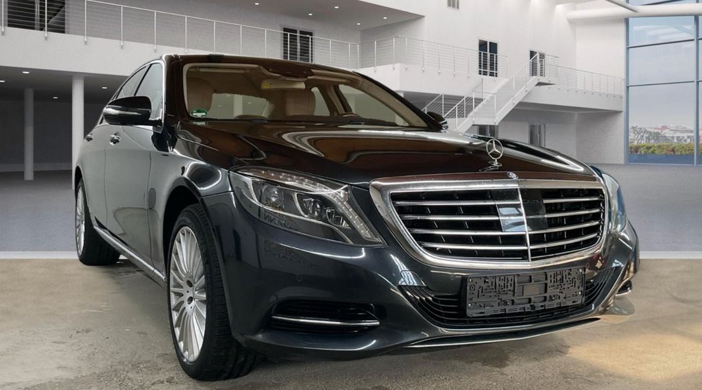 Image of Mercedes-Benz S 500