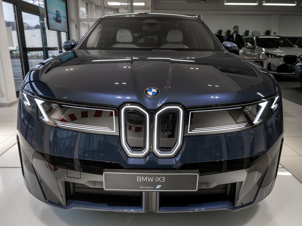 BMW iX3 - Bild 2