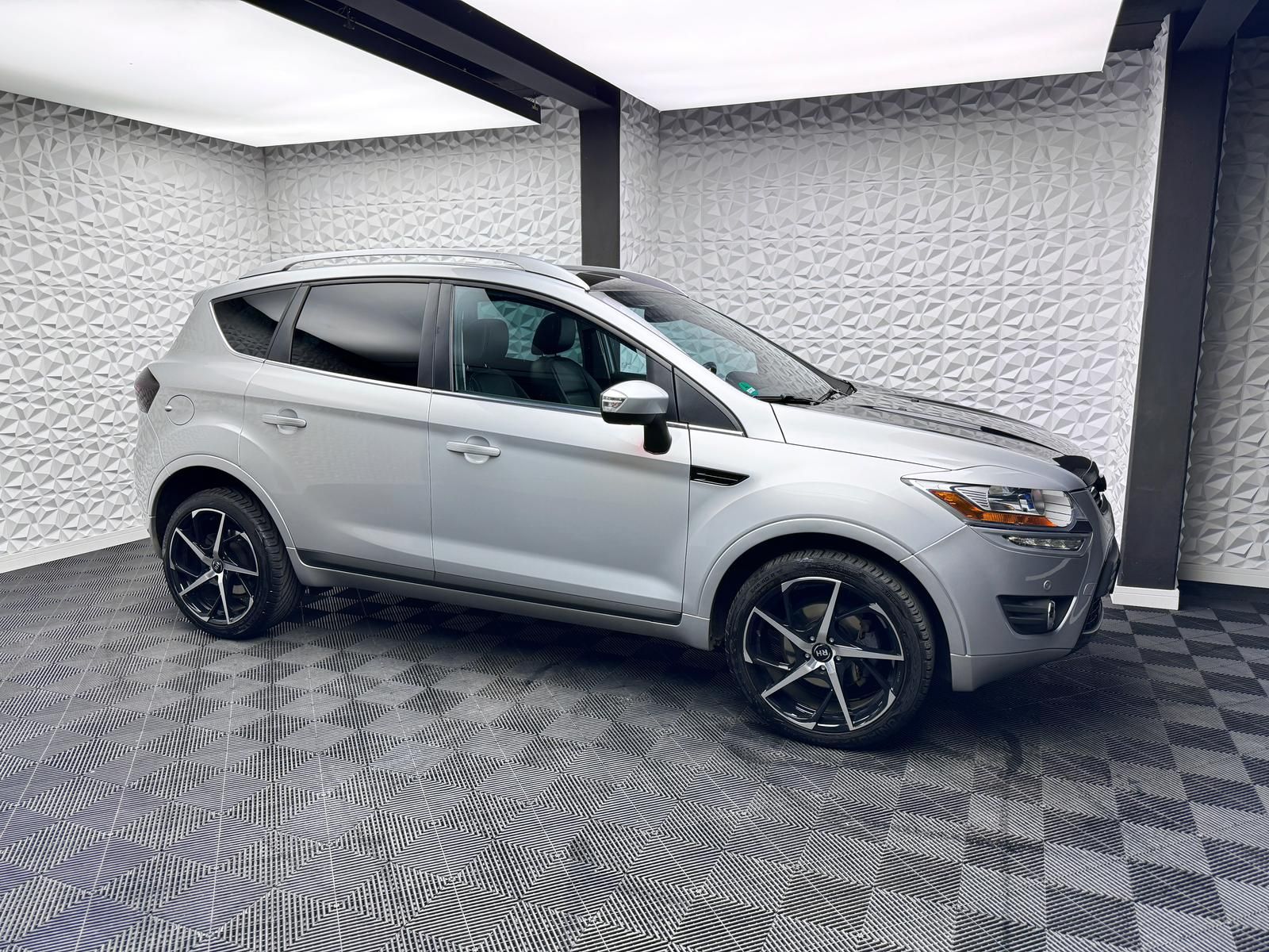 Fahrzeugabbildung Ford 2.0 TDCi 4x4*EINZELSTÜCK*RCAM*PANO*SITZHEIZ*LED