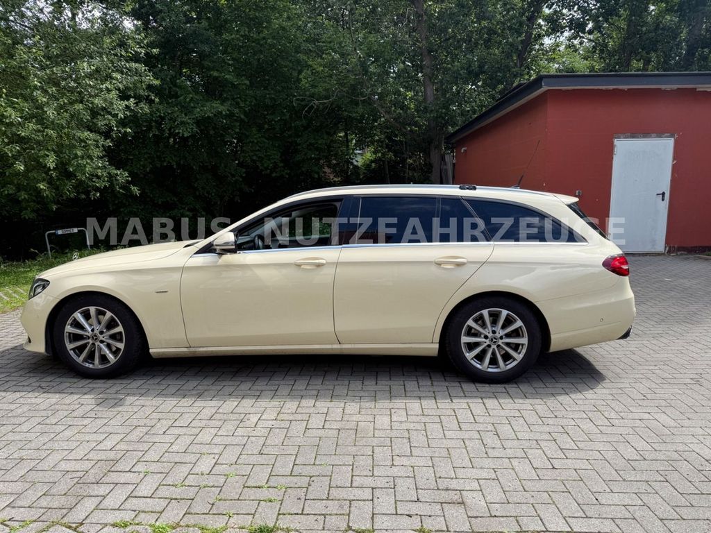 Image of Mercedes-Benz E 200
