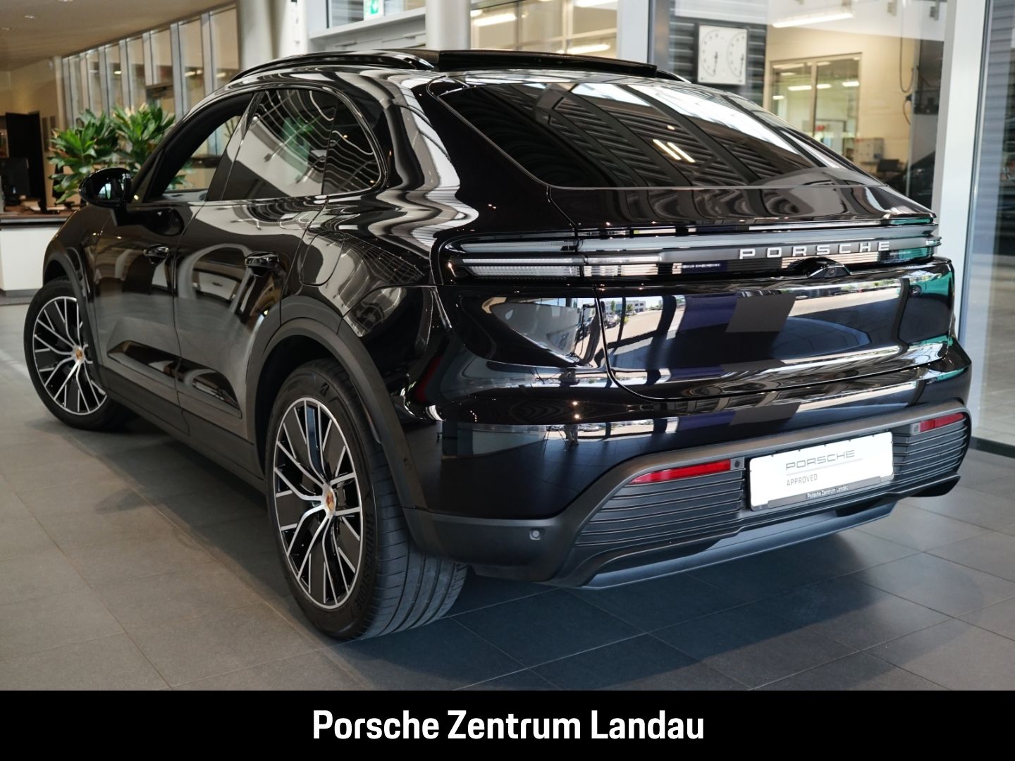 Porsche Macan Rückfahrkamera Panorama BOSE nur 15.990 km foto 7