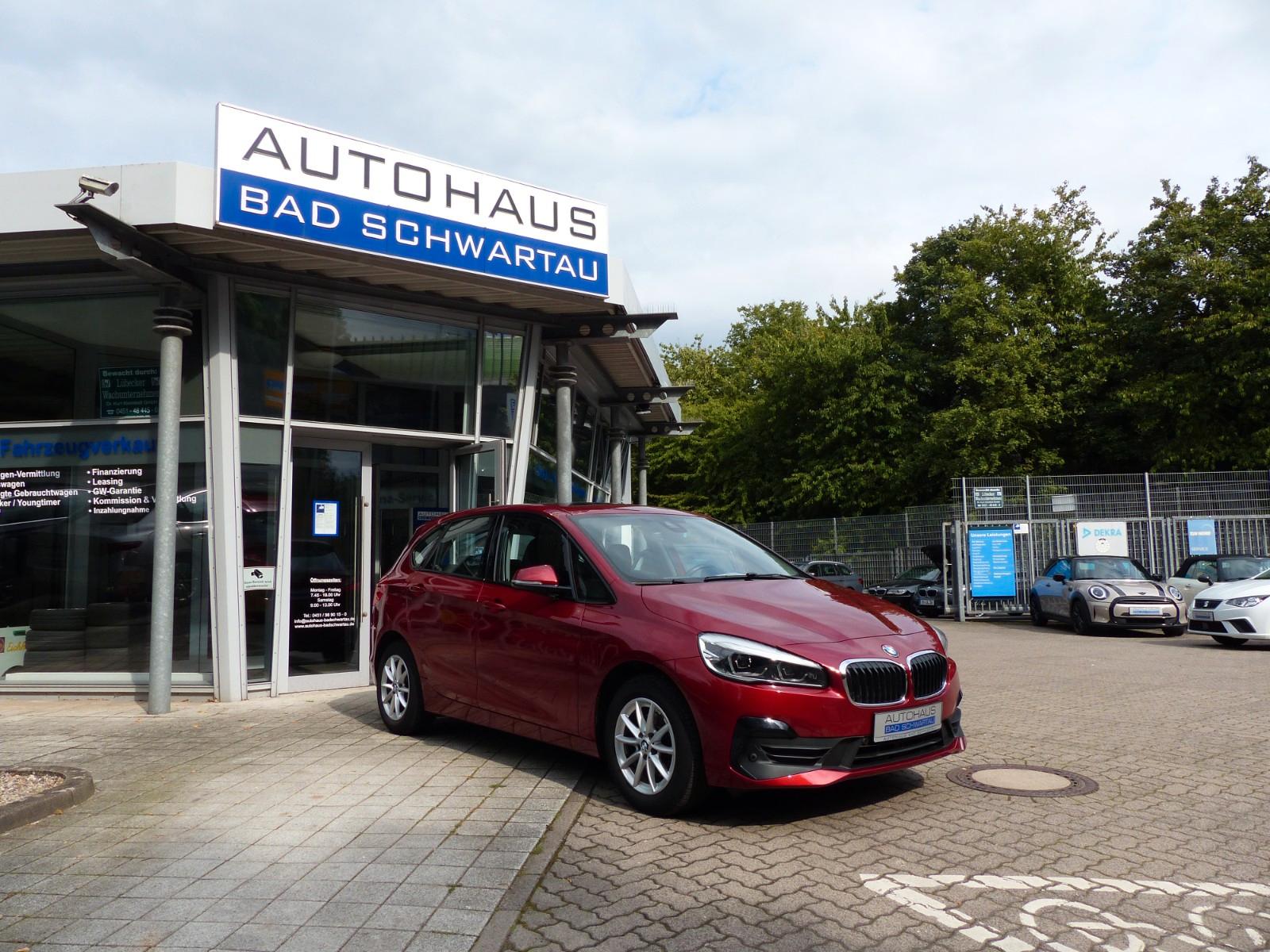 BMW 218i Active Tourer Autom.,Pan.Dach,LED,AHK