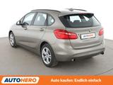 BMW 2er 220i Active Tourer Advantage Aut.*NAVI*TEMPO - BMW 220 Active Tourer in Frankfurt (Main)
