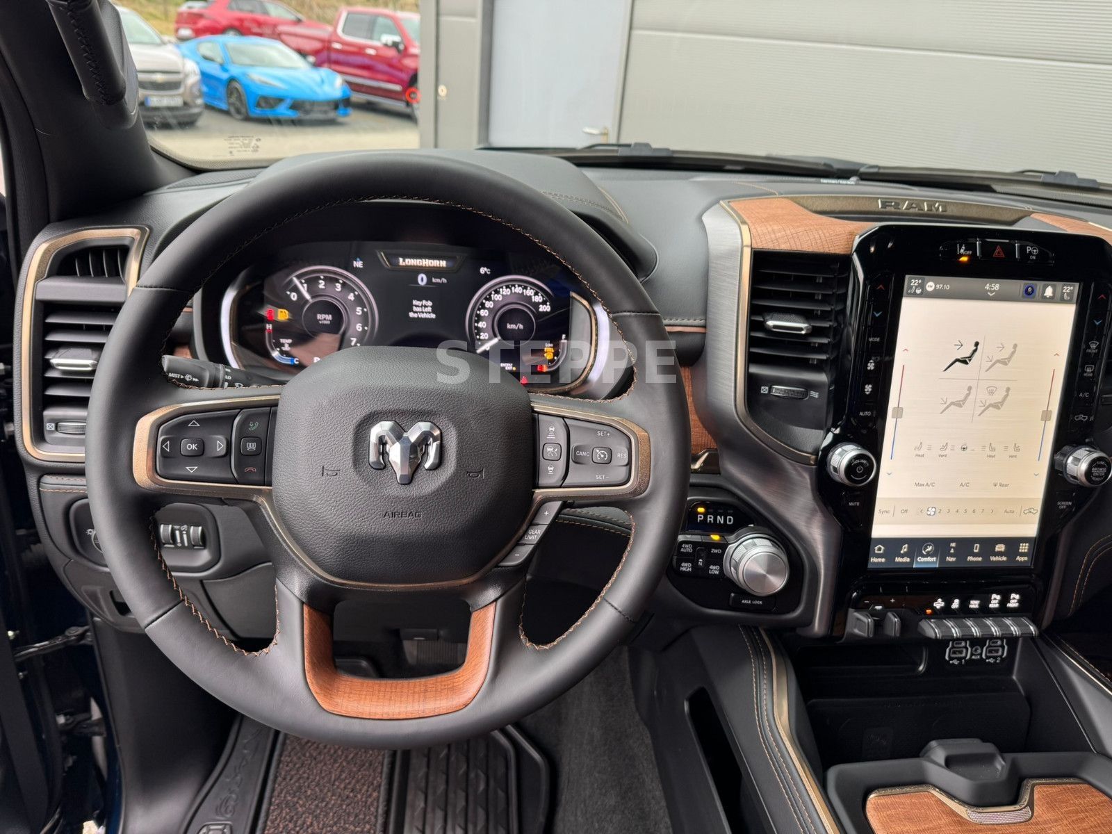 Dodge RAM 1500 5,7 V8 HEMI LONGHORN Luftfederung AHK