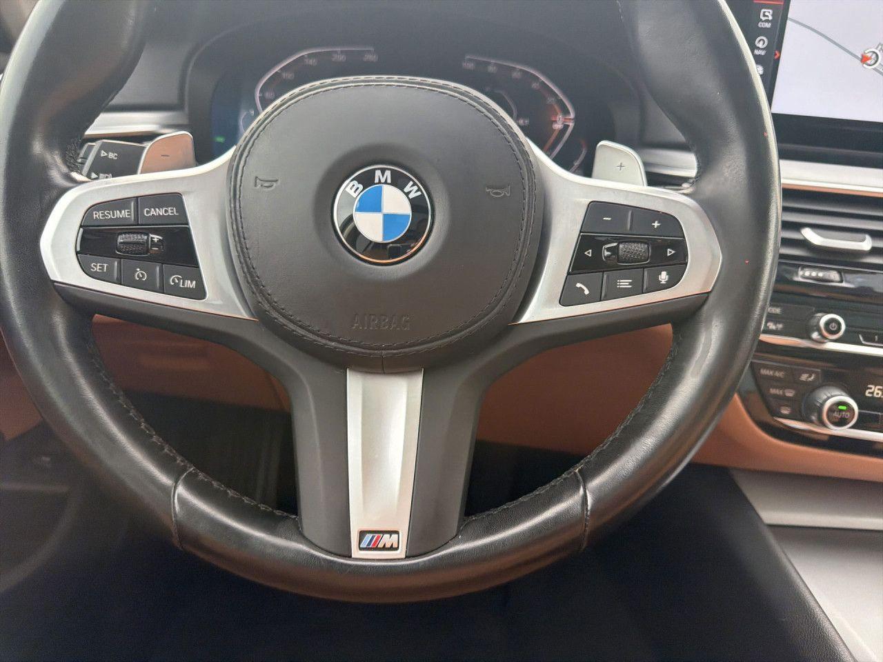 BMW 520d xDr Tour LiveProf AdLED HUD AHK StHz Navi