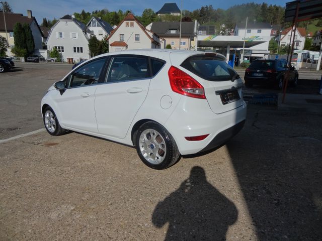Fahrzeugabbildung Ford Fiesta Titanium/Klima/Alu/
