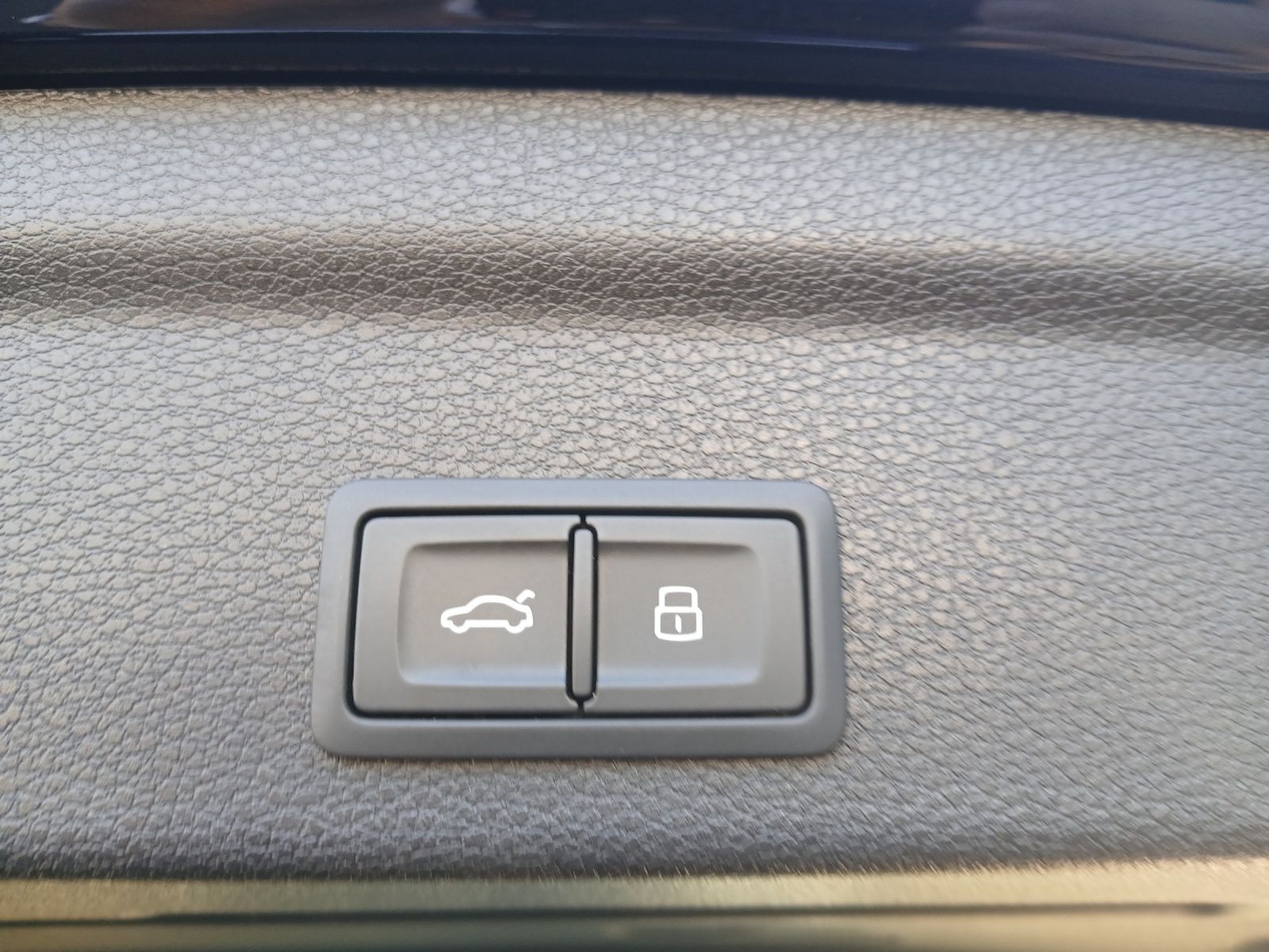 Fahrzeugabbildung Audi Q3 Sportback 45 TFSI quattro S-line S-tronic LED