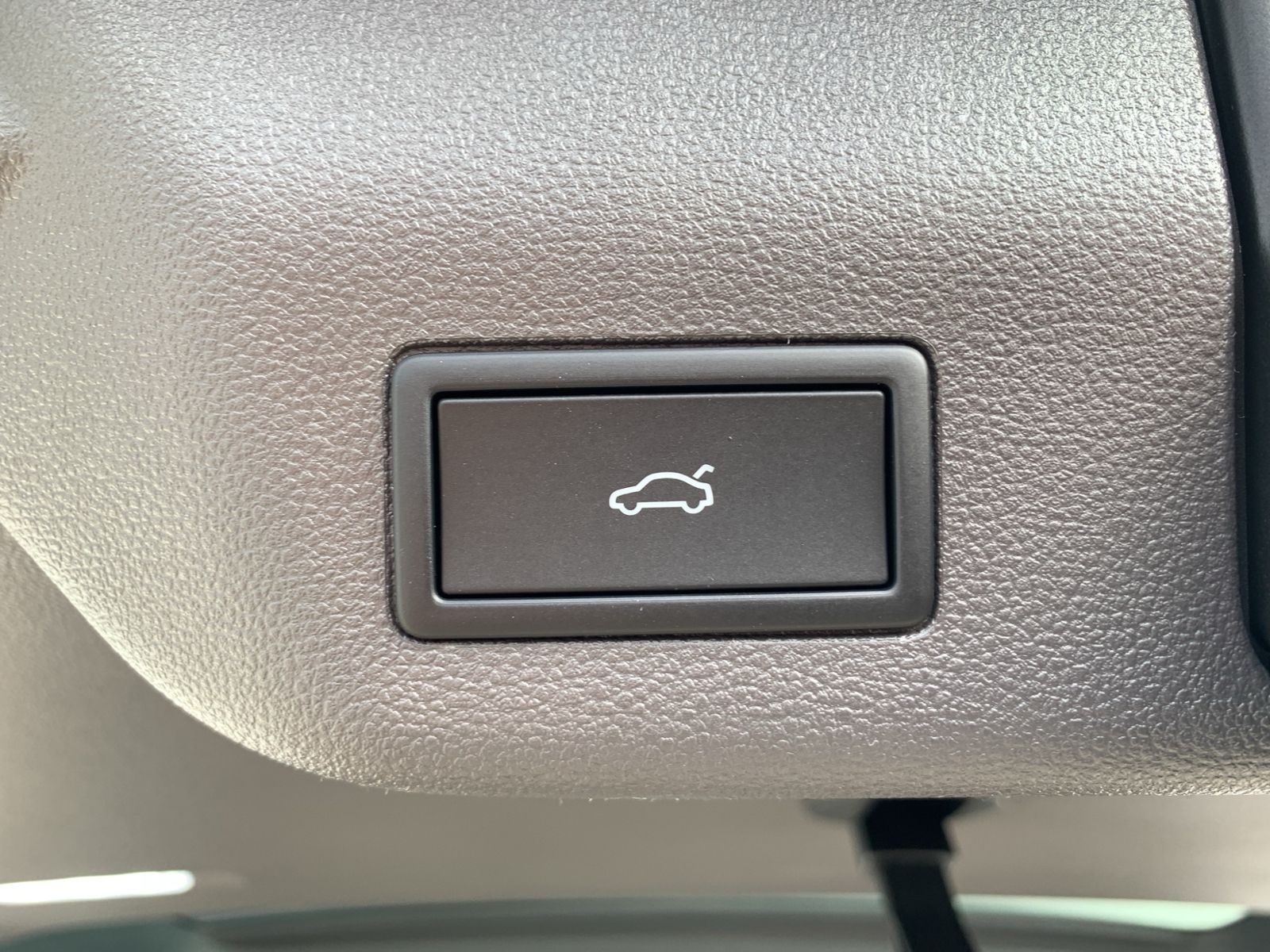 T7 Multivan 2.0 TDI Style LÜ, AHK, Navi, Sthzg,