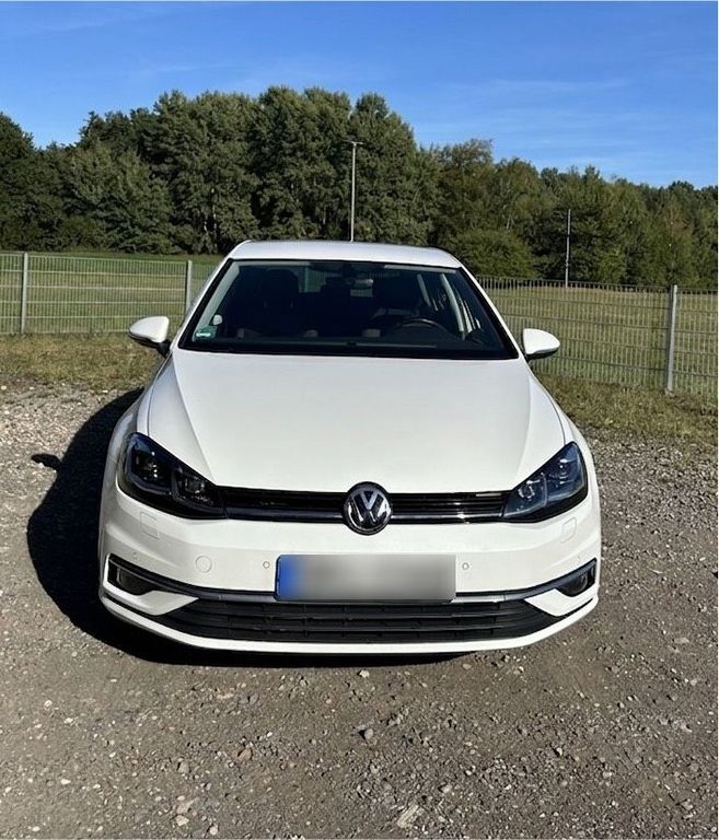 Image of Volkswagen Golf
