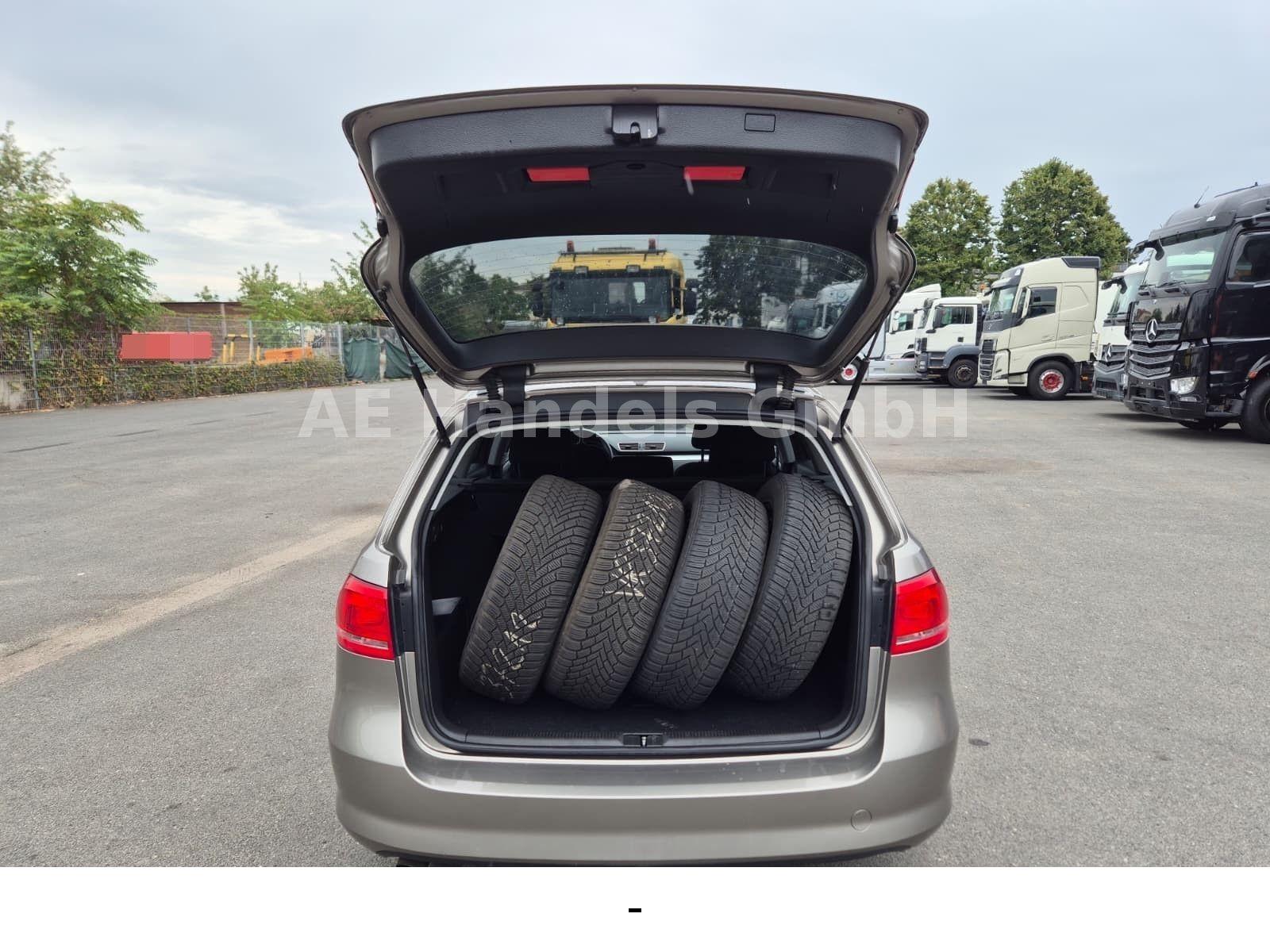 Volkswagen Passat 2012 — photo 5