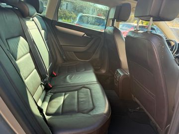 Volkswagen Passat Alltrack - 11