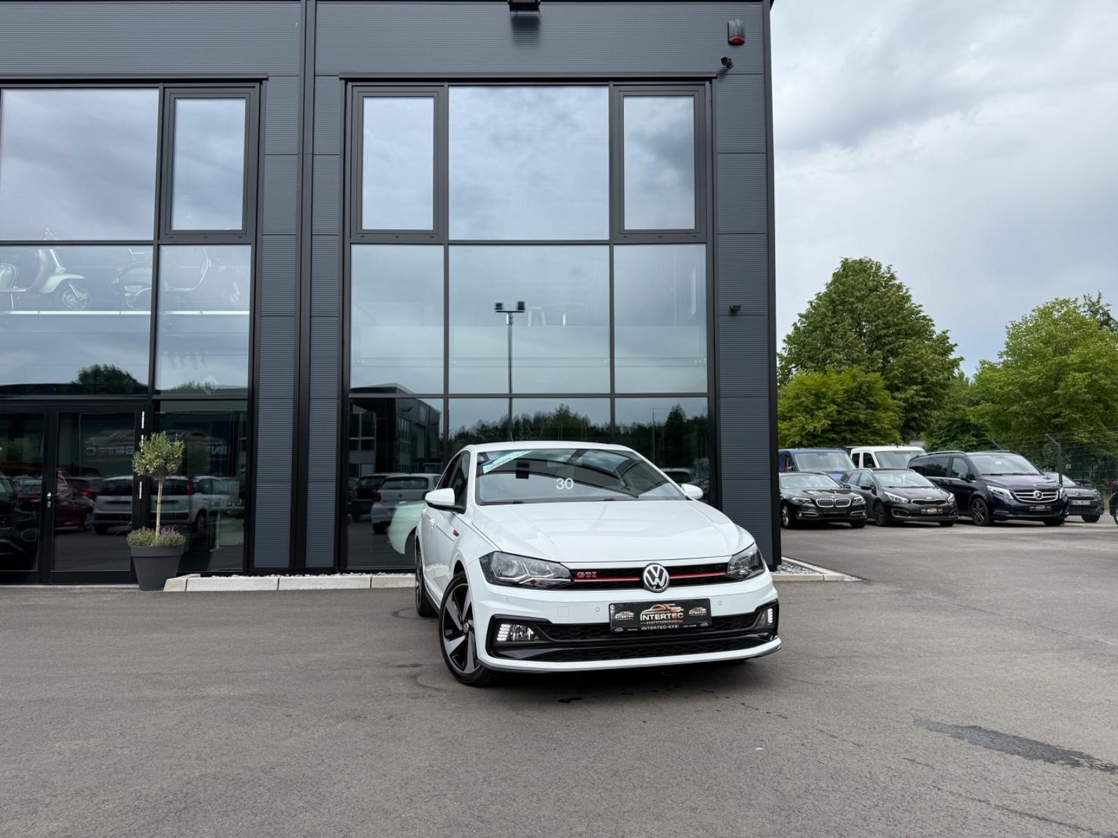 Volkswagen Polo VI GTI DSG*SHZ*PDC*TEMP.*APPLE CAR*ANDROID