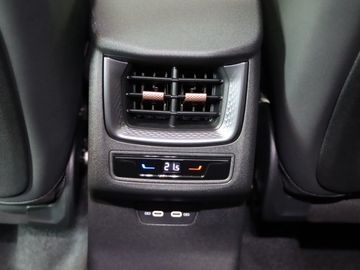 Fahrzeugverkauf 25 Cupra Terramar 2.0 4Drive VZ Pano 20 Zoll AHK 5.J.Gar.