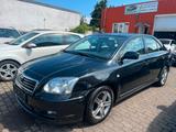 Toyota Avensis 2.0  Executive Liftback *1-Hand* - Toyota Avensis: Liftback