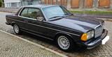 Mercedes-Benz W123 300 CD Turbodiesel Coupe HU 05/2027 - Mercedes-Benz W123 mit Diesel-Antrieb