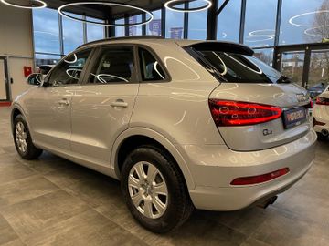 Audi Q3 2.0 TFSI quattro *1.HAND*AHK*BI-XENON*PDC*