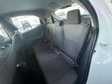 Toyota Yaris - 10