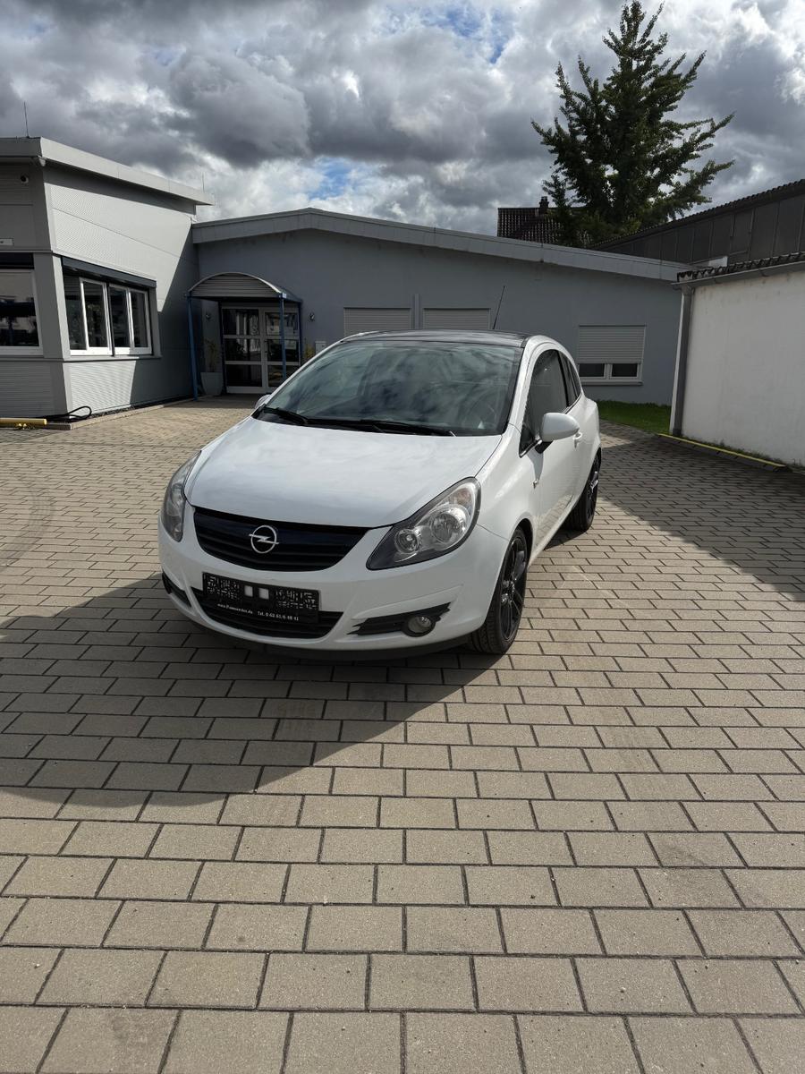 Opel Corsa D Color Edition