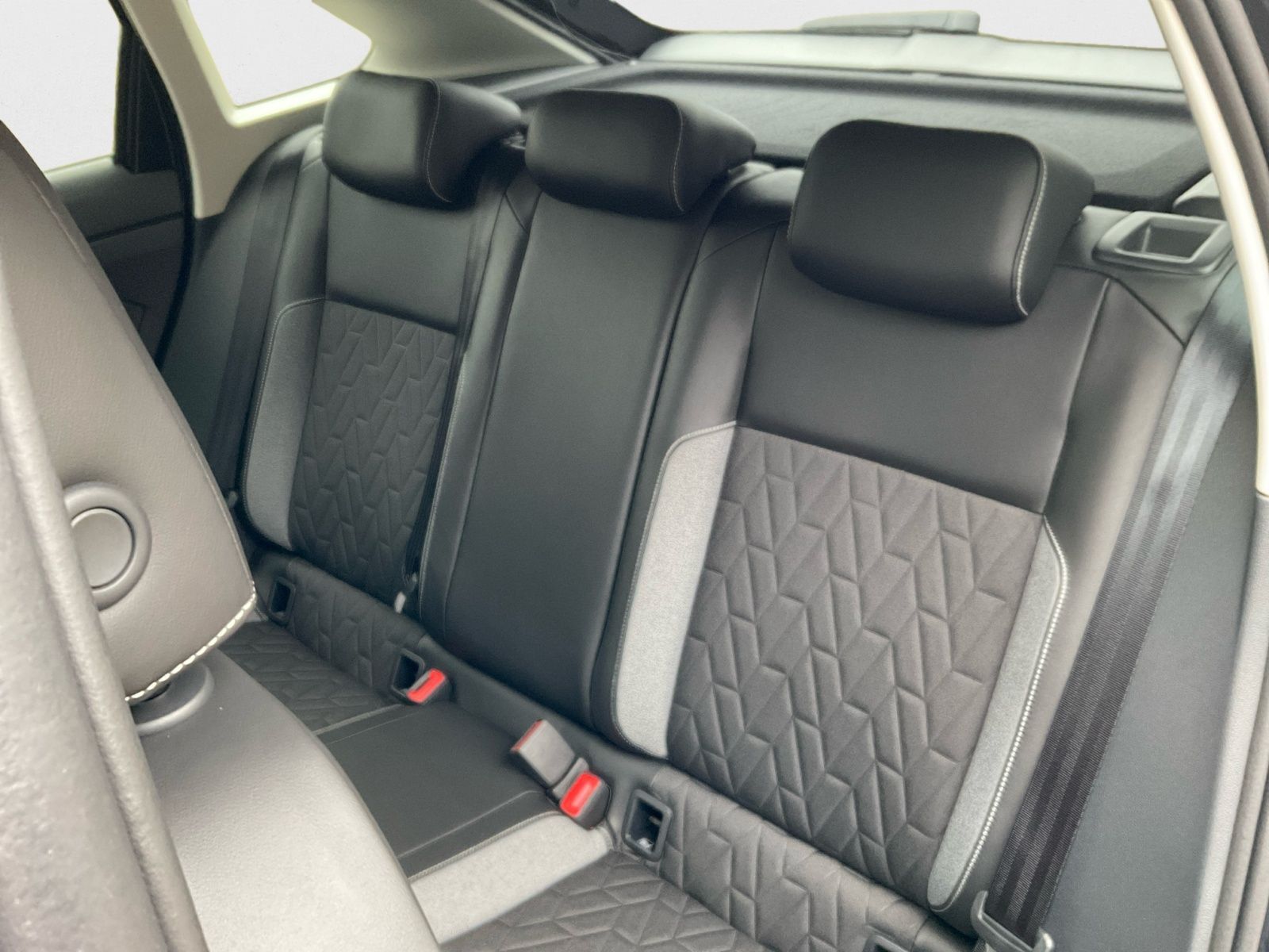 Volkswagen Taigo - Bild 13