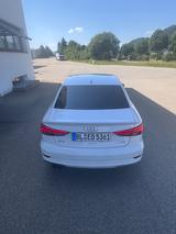 Audi A3 35 TFSI S tronic / 2x S-Line - Audi A3: 2l TFSI