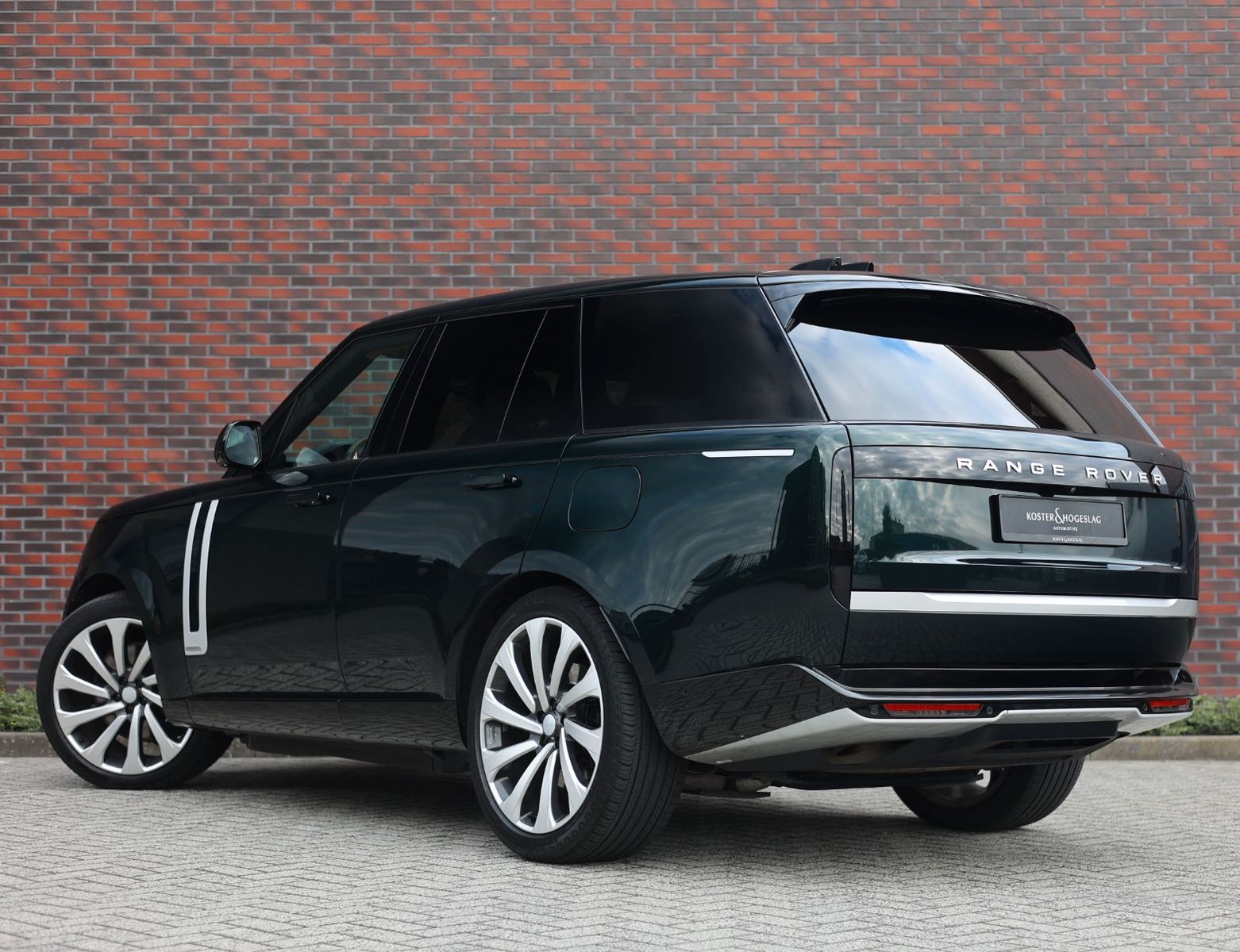 Land Rover Range Rover P550e Autobiography imagem 2