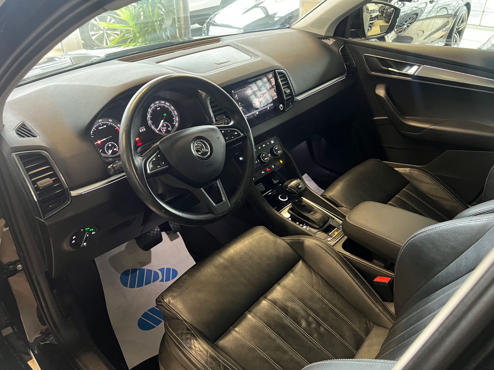 Fahrzeugabbildung SKODA Karoq Style DSG *PANO*SITZHEIZUNG*LEDER*