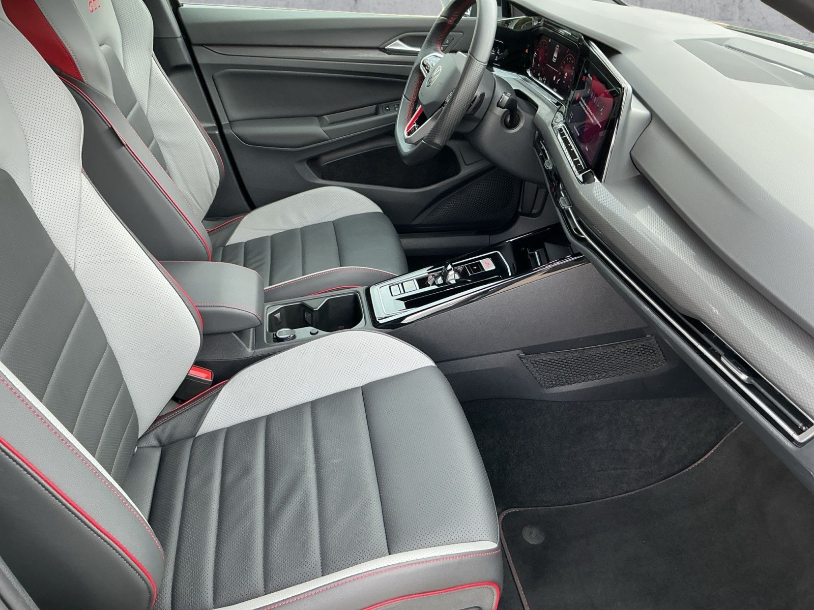 Volkswagen Golf - Bild 13