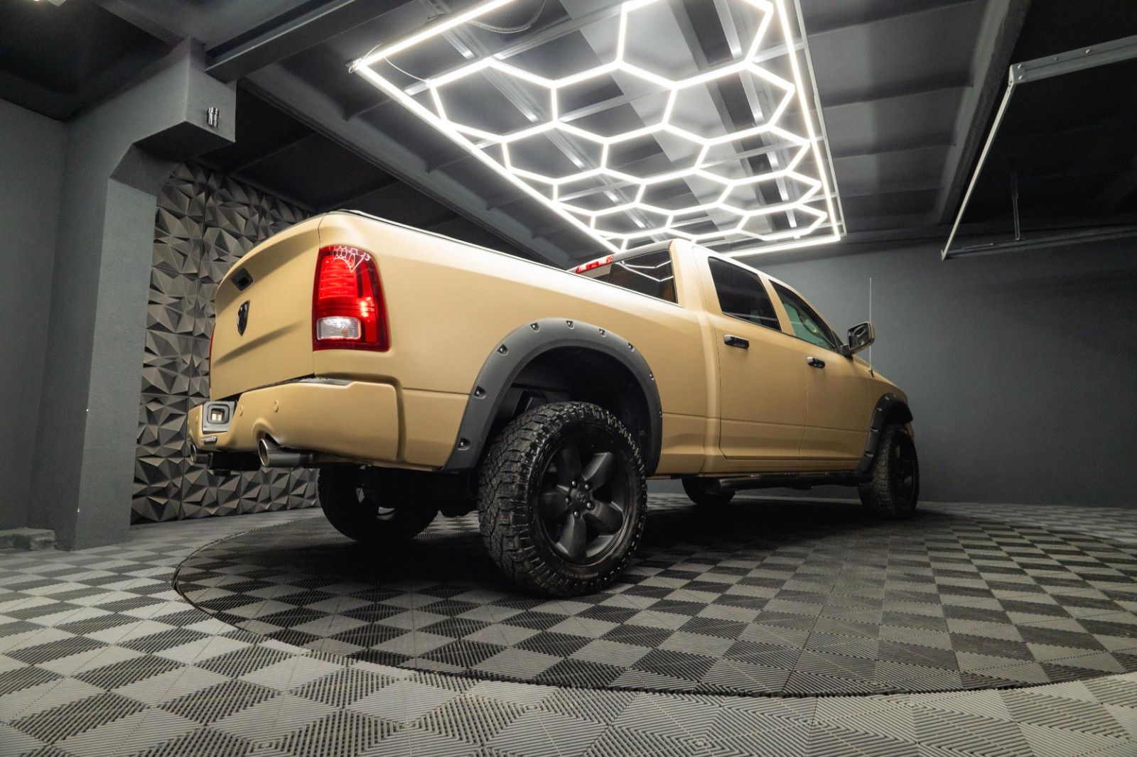 Fahrzeugabbildung Dodge RAM 5.7 V8 HEMI 4x4 OFFROAD RAPTOR LONGBED 19%