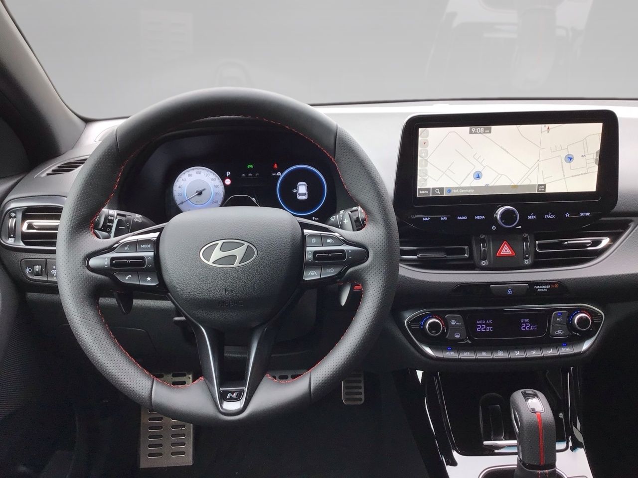 Fahrzeugabbildung Hyundai i30 N-LINE AUT DynLicht Kam. KeyLess KlimaA LED