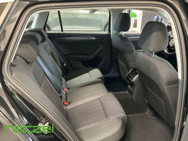 Fahrzeugabbildung SKODA Superb Combi STYLE 2.0 TSI Dig.Cockpit Memory Si