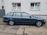 BMW E39 520i Touring Familienkombi - BMW 520: Kombi, 520i E39