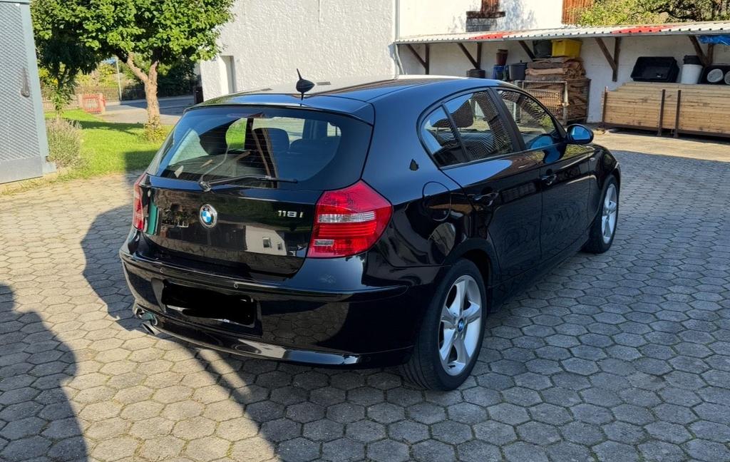 BMW 118