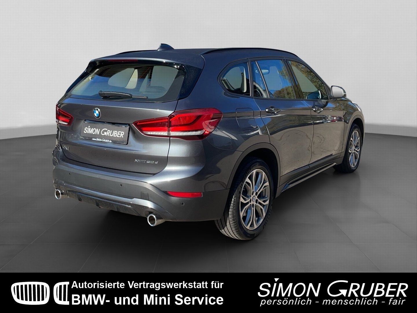 Fahrzeugabbildung BMW X1 xDrive20d Sport Line Navi+ HUD LED Kamera AHK