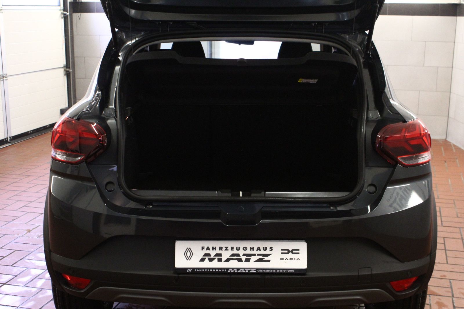 Fahrzeugabbildung Dacia Sandero TCe 90 Stepway Expression *Allwetterreif