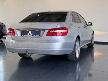 Mercedes E 200 - 10