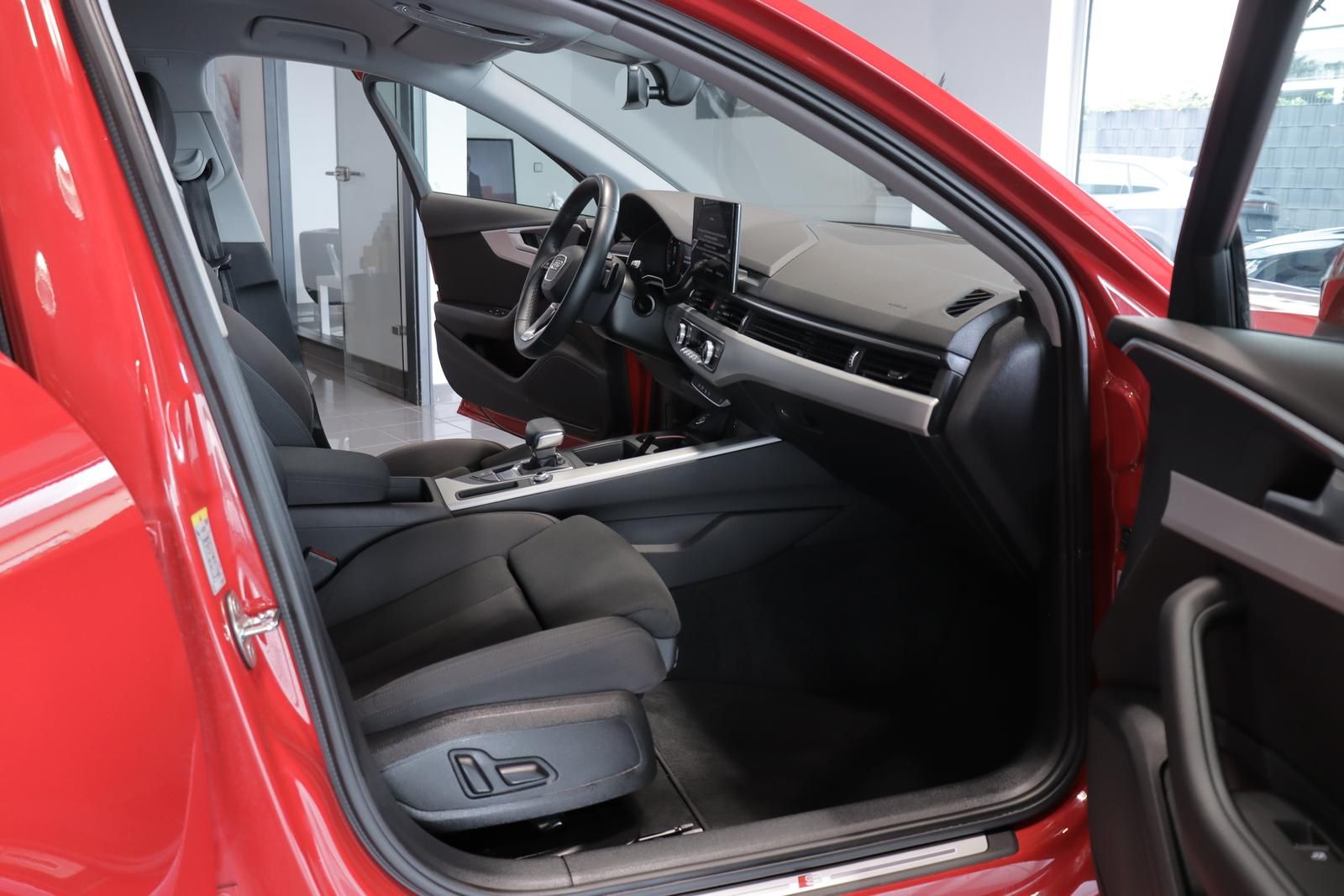 Audi A4 Avant 2.0 TDI S LINE *VIRTUAL*MATRIX* foto 12
